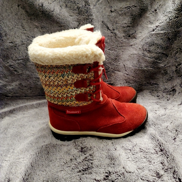 Bearpaw Winter Boots Woman's Size 7 - Picture 2 of 3